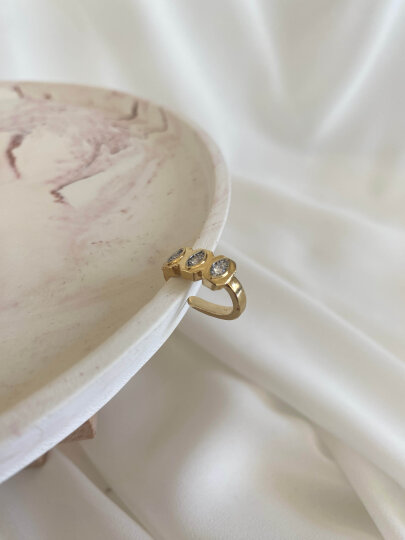 3 Taşlı Halka Earcuff - Gold