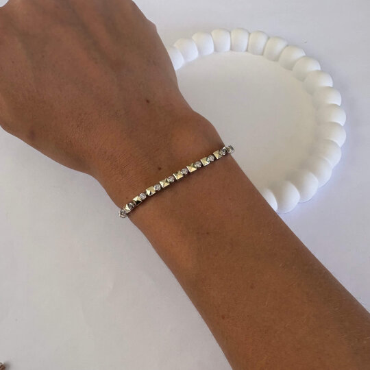 Çift Renkli Taşlı Kare Bileklik 