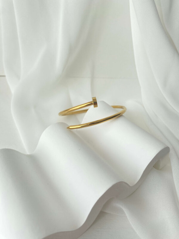 Çivi Model Kelepçe - Gold Renk - 1