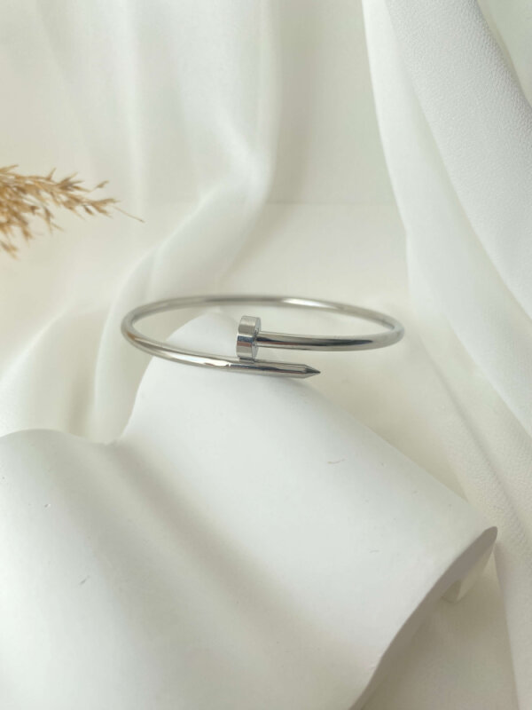 Çivi Model Kelepçe - 1