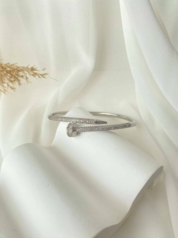 Çivi Model Taşlı Kelepçe - 1