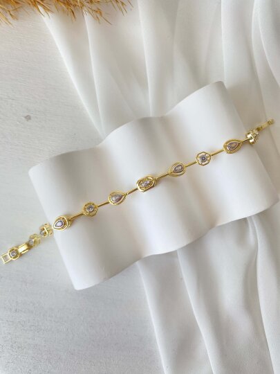 Damla-Yuvarlak-Dikdörtgen Taşlı Bileklik