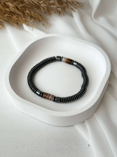 Metal Yay Detaylı  Açık Kahvrengi Taşlı Bileklik