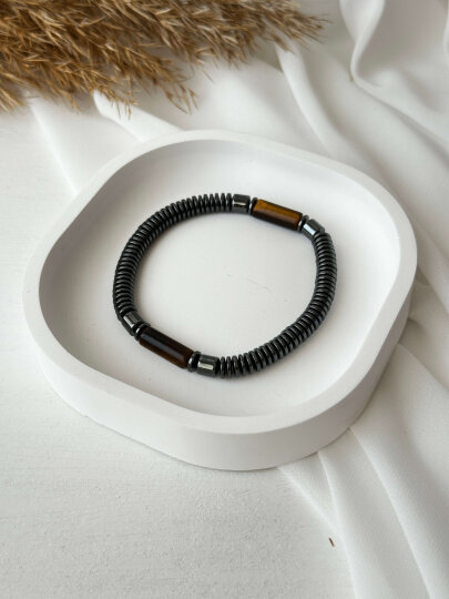 Metal Yay Detaylı  Koyu Kahvrengi Taşlı Bileklik