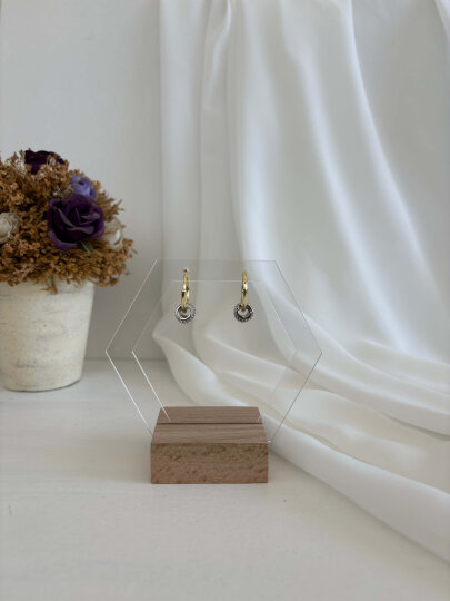 Mini Taşlı 4 Halkalı Küpe