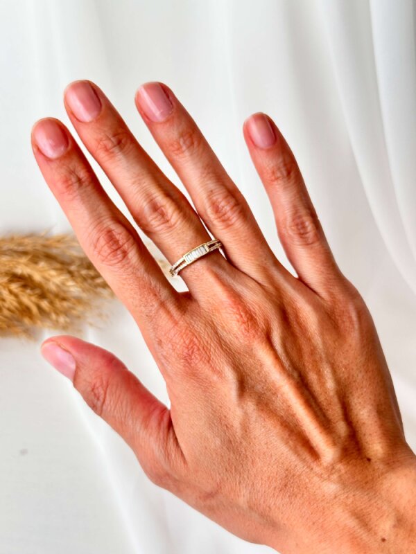 Ortası Baget Taşlı Orta Boy Yüzük - Gold - 2