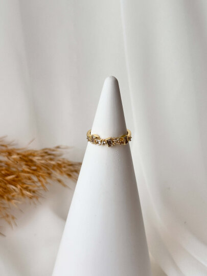 Ortası Baget ve Yuvarlak Taşlı İnce Yüzük- Gold