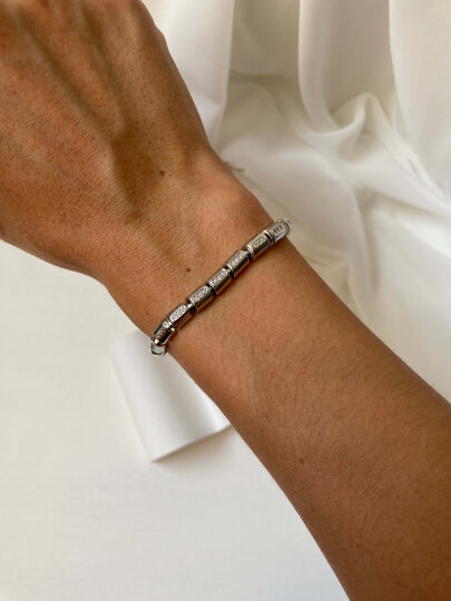 Ortası Sıra Taşlı Gümüş Bileklik - 3