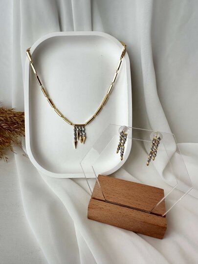 Ortası Taş Sallantılı Choker Kolye - 3