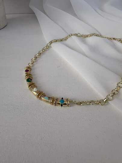 Özel Seri 5 Renkli Kolye