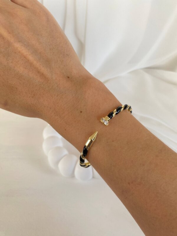 Siyah - Gold Renkli Çivi Model Kelepçe - 2