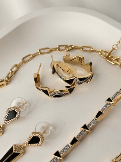 Siyah Üçgen Taş Detaylı Halka Küpe - 7