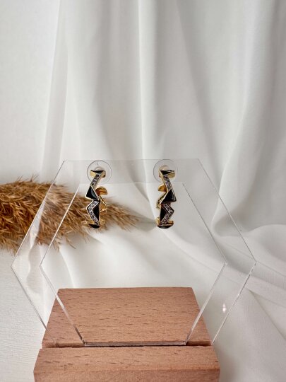 Siyah Üçgen Taş Detaylı Halka Küpe