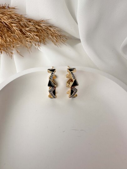 Siyah Üçgen Taş Detaylı Halka Küpe - 5