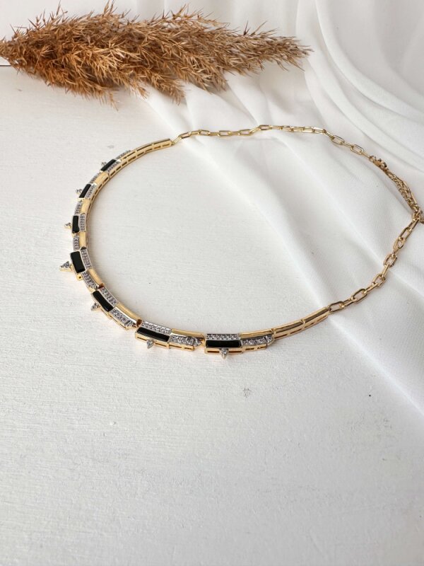 Siyah Üçgen Taş Detaylı Kolye - 4