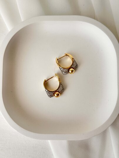 Taş Montür Toplu Halka Küpe