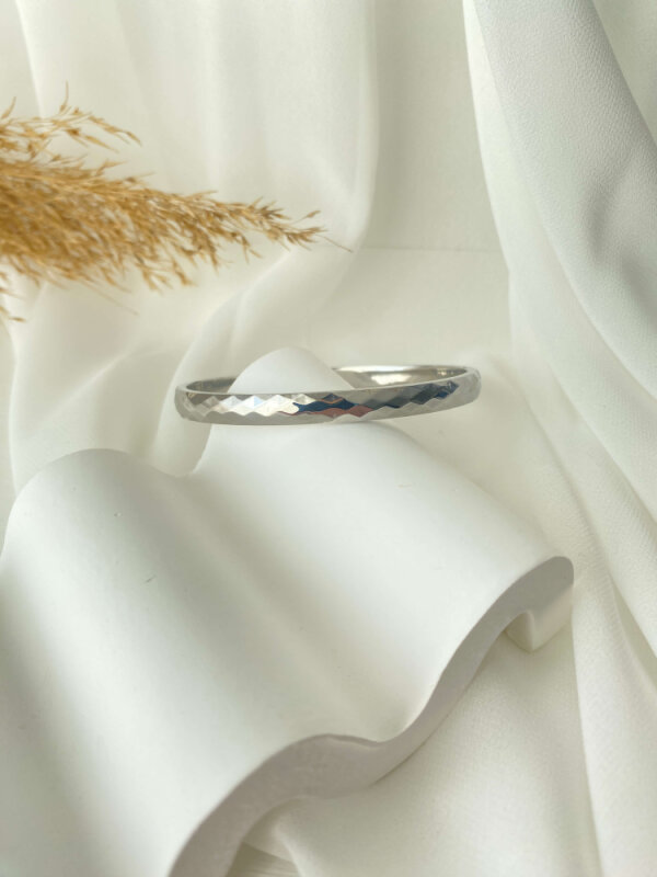 Üzeri Dalgalı Model Kelepçe - 1